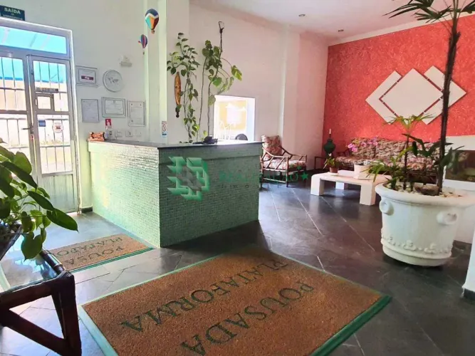 Prédio comercial Pousada em Mongaguá no Bairro Plataforma