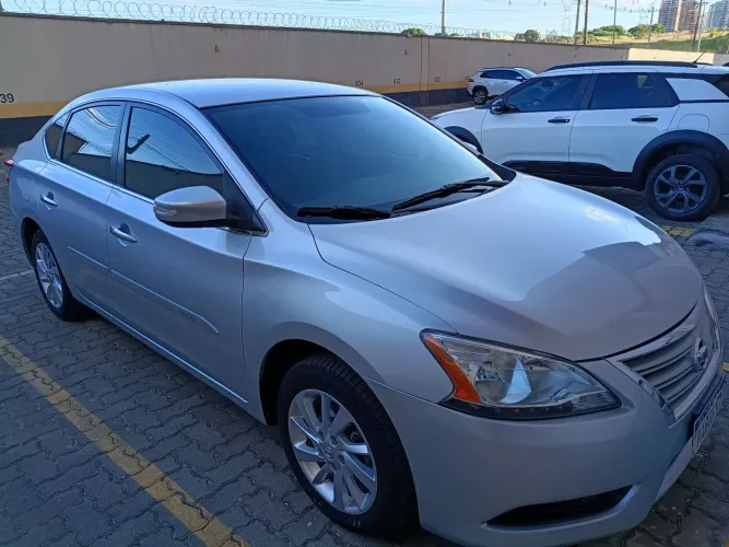 Nissan Sentra SV 2.0 Flexstart 16V Aut. 2016
