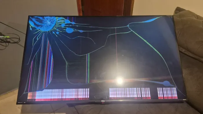 TV Philco Smart 50" - Tela Quebrada - Retirada de Peças