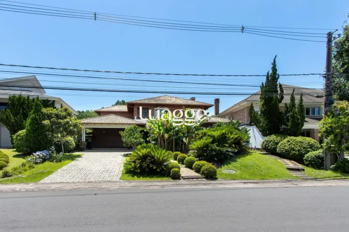 Casa para locação Semimobiliado no Terra Ville com fundo para o lago. 4 suítes.