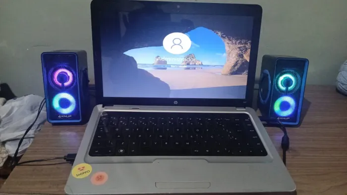 Notebook HP G42 4GB RAM + HD 466GB + Caixas de Som
