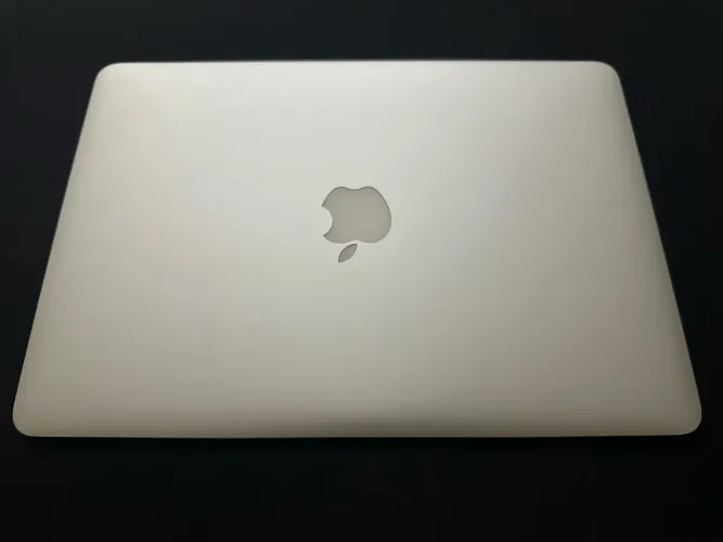 MacBook Air 13 2017 - 128gb (8gb de ram)