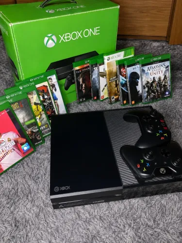 Xbox One 500GB + 2 Controles + Caixa Original + Jogos