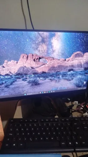 Computador Desktop 16Ram i5 tela AOC 21,5