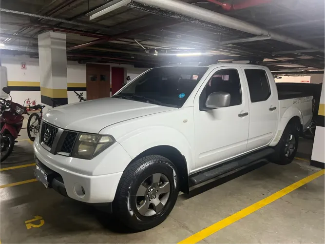 Nissan Frontier SE Attack CD 4X4 2.5 TB Diesel 2013