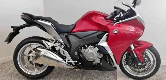 Vfr1200 moto automática de colecao