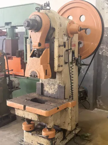 Prensa Excêntrica Harlo 65 ton