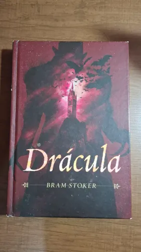 Livro Drácula de Bram Stoker - Capa Dura