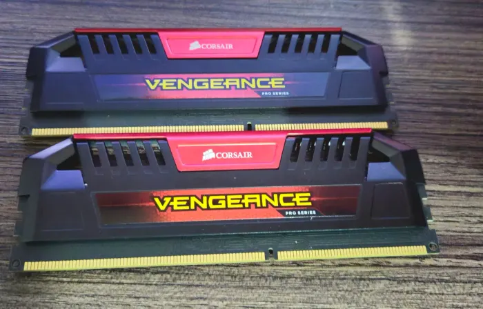 memória ram ddr3 corsair vengeance 8gb 2x4gb 1600mhz