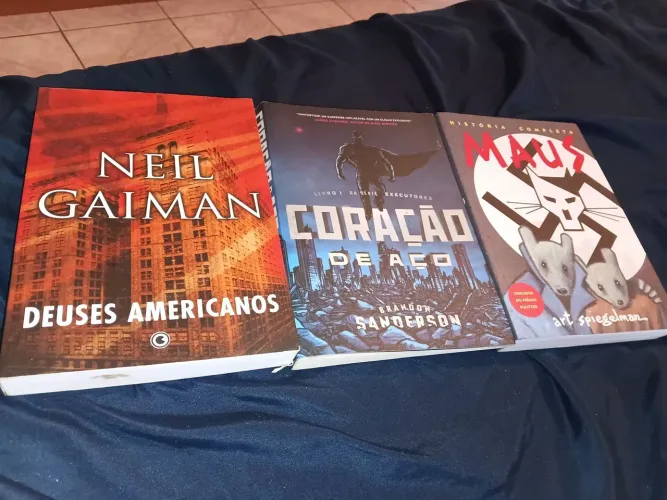 Maus+ deuses americanos + coração de aço
