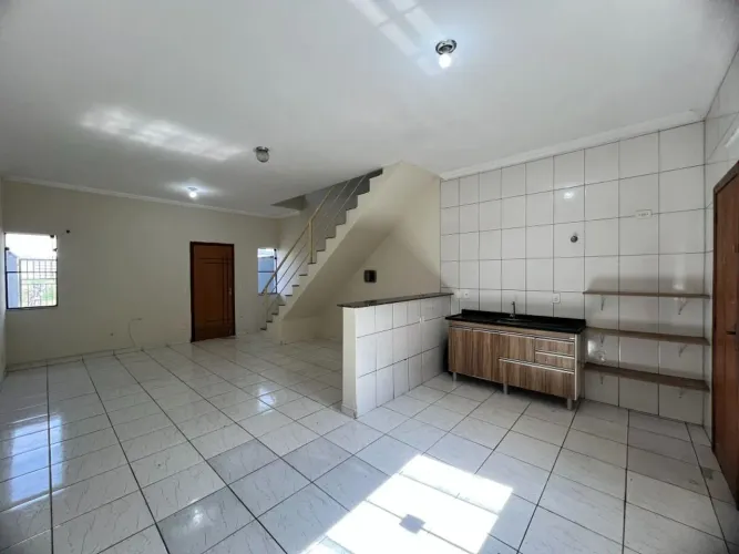 Casa com 2 dormitórios para alugar, 91 m² por R$ 2.258,08/mês - Parque Residencial Jaguari