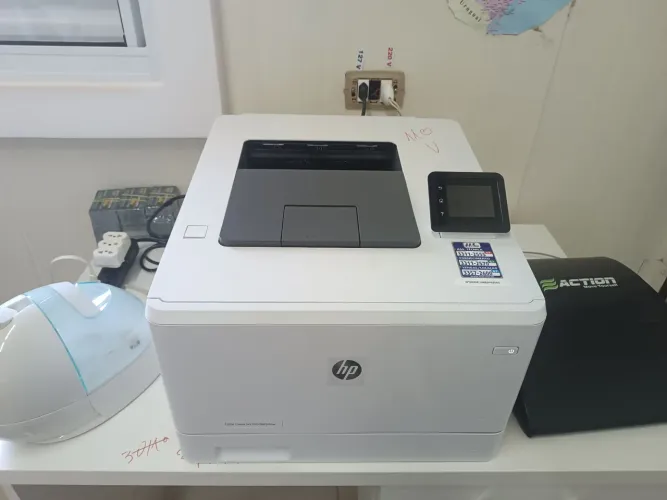 HP Color LaserJet Pro M454dw - Impressora Laser Colorida Profissional