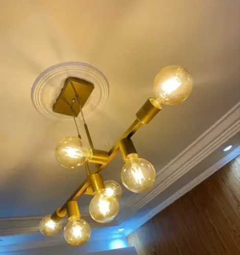 Lustre Pendente Dourado com 7 Lâmpadas - Nunca Usado