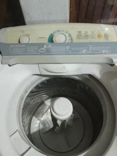 Vendo maquina de lavar roupa