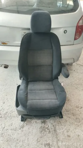Jogo bancos originais Peugeot 307 Hatch 