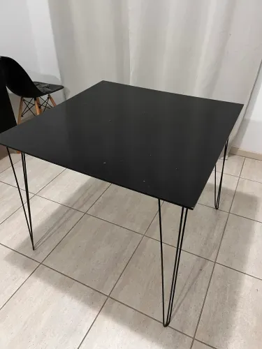 Mesa para sala ou cozinha