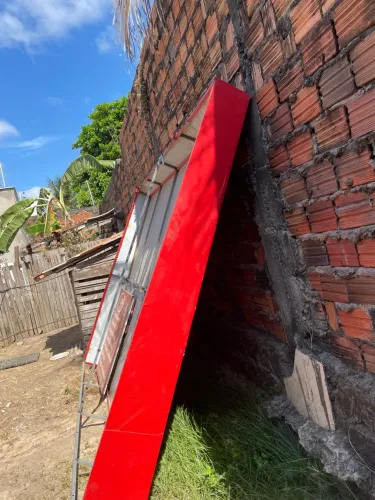 Vendo esse toldo , brinde a placa pequena