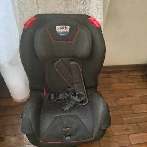 Cadeirinha de automóveis
