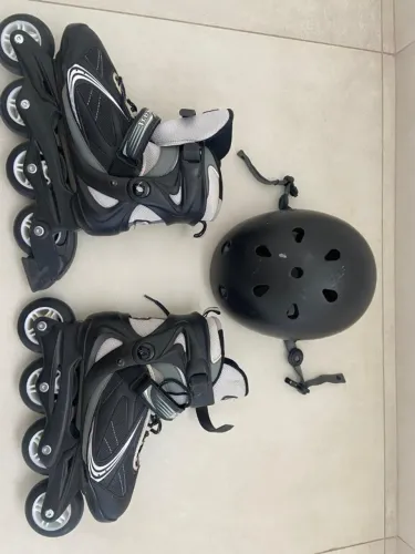 Par de Patins Traxart Faster Inline + Capacete - Preto