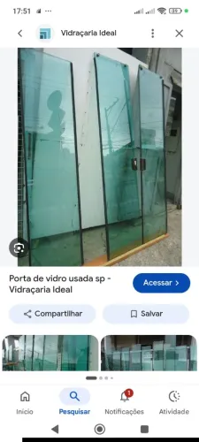 Porta de vidro leia o anúncio 