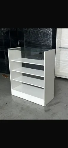 BALCÃO VITRINE COM VIDRO SUPERIOR