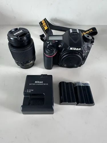 NIKON D-7100 + Lente 55-200