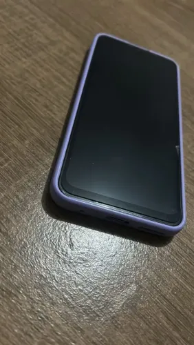 Moto G20.