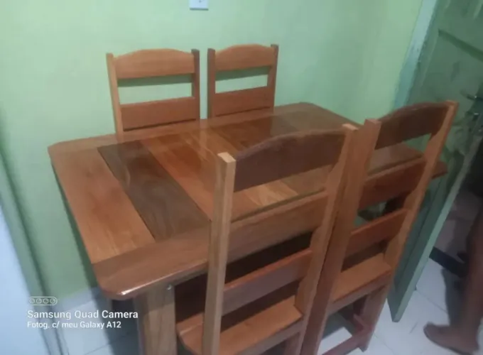 Mesa Angelim 4 cadeiras