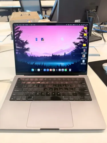 MacBook Pro 14 M1 Pro 16GB RAM 512GB SSD - 2021