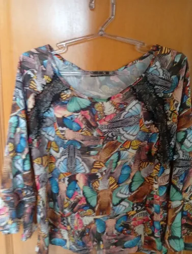 Blusa 3/4 viscose com renda M