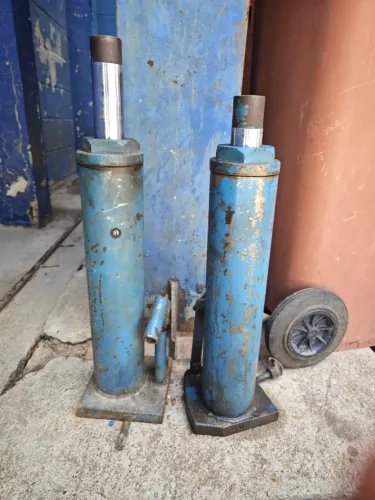 Comando hidráulico para girafa (valor unitário)