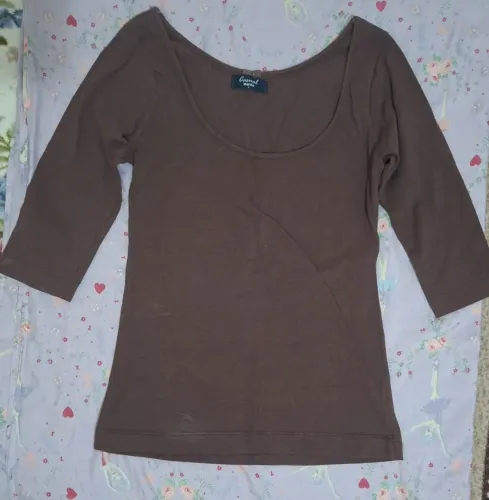 Blusa marisa marrom manga 3/4 tamanho g