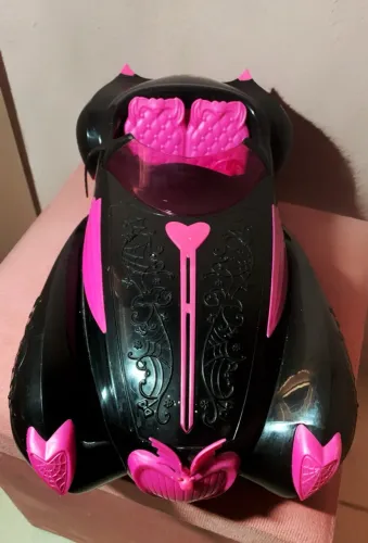 Carro da Draculaura - Monster High