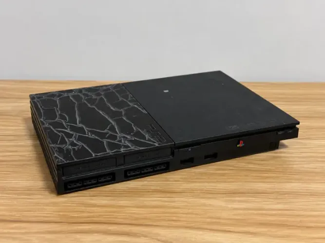 PLAYSTATION 2 SLIM