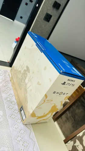 PlayStation 5 versão GHOST LACRADO