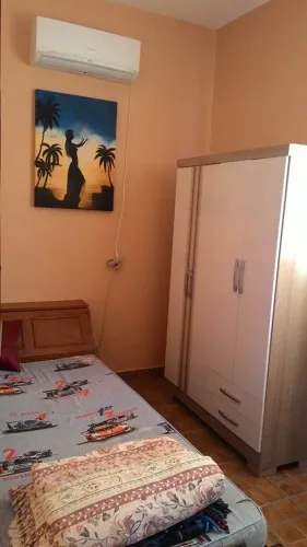 Quarto mobiliado para uma estudante em Camobi
