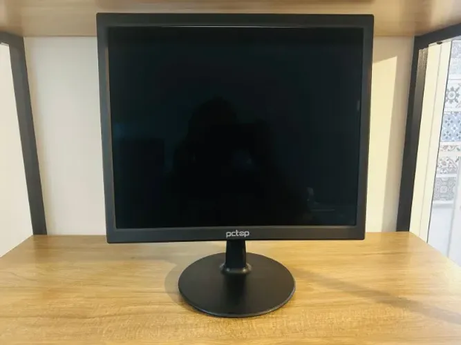 Monitor PCTOP Slim 17 Led Preto