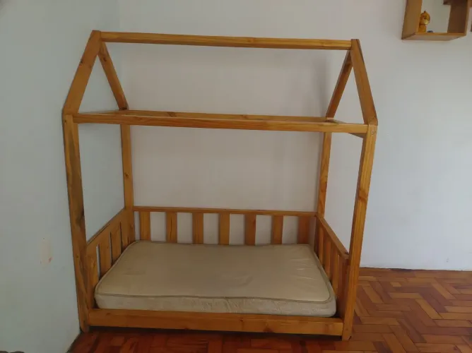 Cama montessoriana
