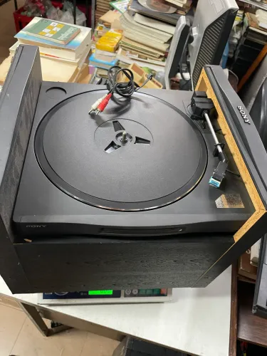 Toca disco Sony + rack + 2 caixas de som pequena