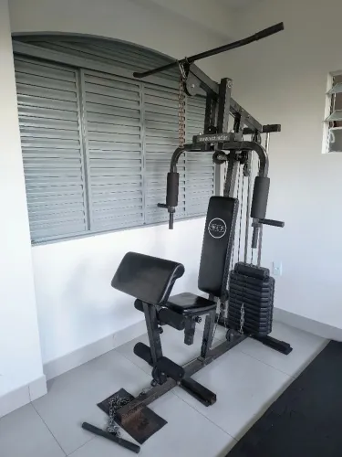 Vende -se Aparelho de musculação WCT Fitness