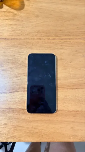 iPhone 12 Pro Max dourado 