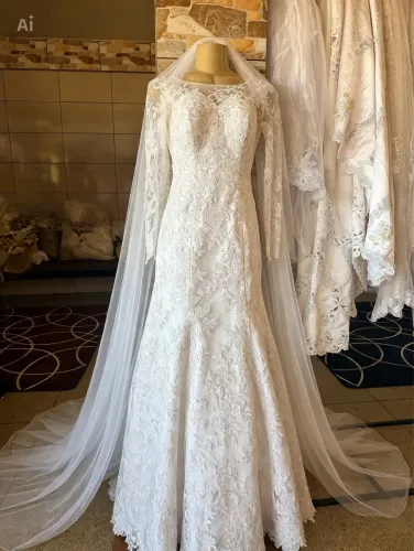 Vestido de noiva branco sereia renda mangas longas bordado pedrarias 