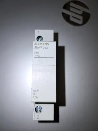 Porta-fusível Siemens 3NW7 013 para painel eletrônico industrial