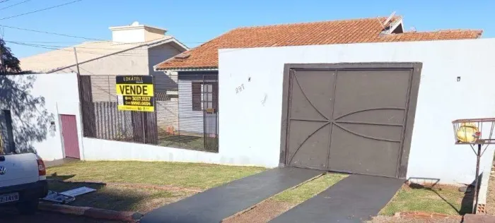 Terreno com casa à venda na região do lago próximo ao Shopping Catuaí em Cascavel-PR