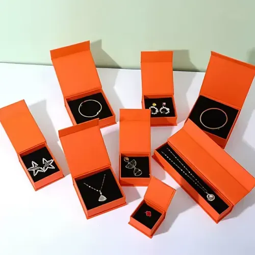Caixas para presentes e semijóias