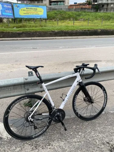 Bicicleta Speed Road Bike Salvatore SR8 + kit Completo