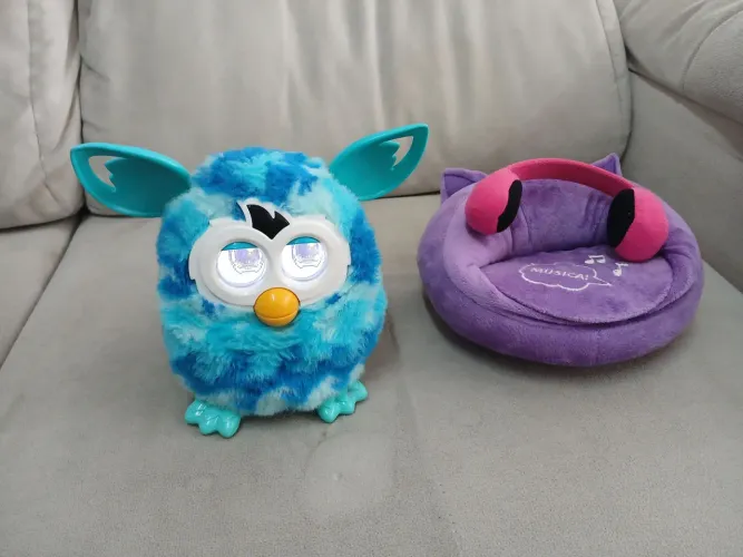 Furby Boom com Caminha e Fone