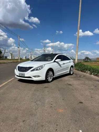 Hyundai Sonata 2.4 16V 182cv 4P Aut. 2013