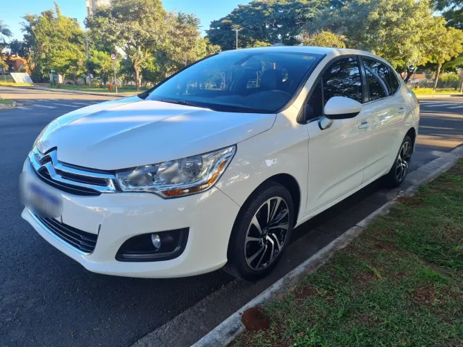 Citroen C4 Lounge Tendance 1.6 Turbo Flex Aut. 2015