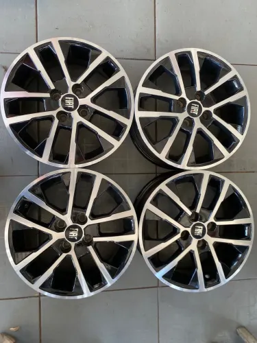 Rodas aro 15 Argo,cronos,palio,uno,mobi,strada 4/98